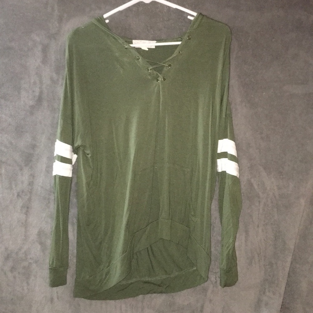 Army green long sleeve Size:M